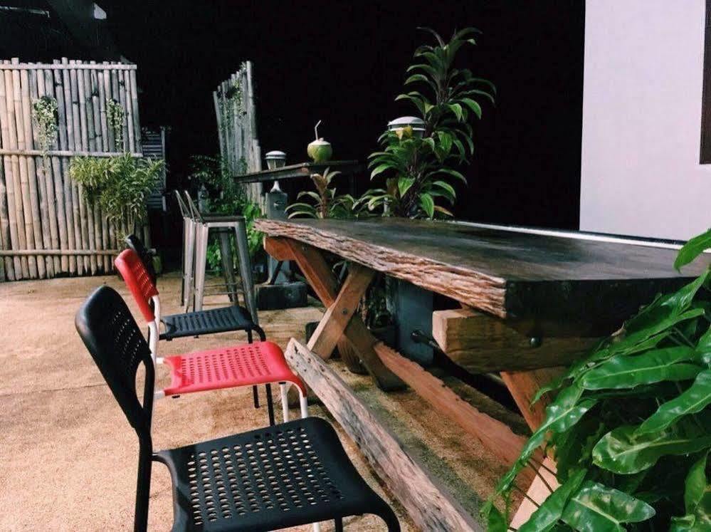 Monkey Dive Hostel Khaolak Khao Lak Ngoại thất bức ảnh