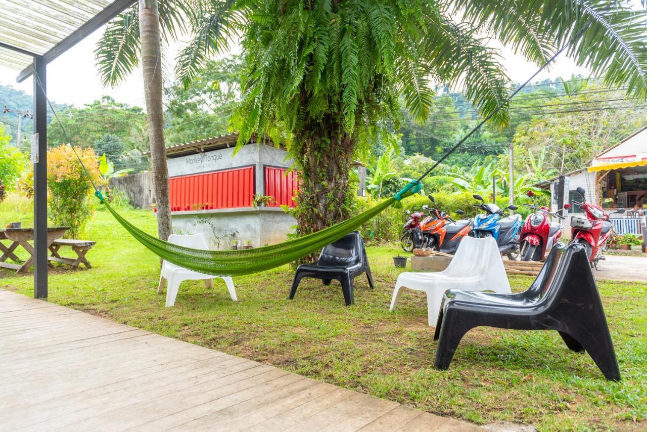 Monkey Dive Hostel Khaolak Khao Lak Ngoại thất bức ảnh
