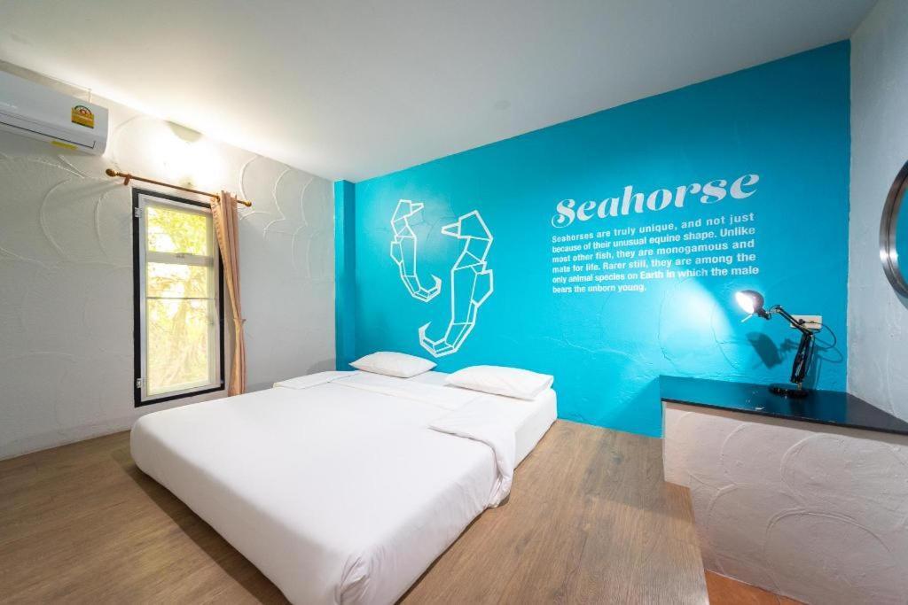Monkey Dive Hostel Khaolak Khao Lak Ngoại thất bức ảnh