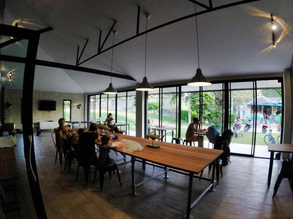 Monkey Dive Hostel Khaolak Khao Lak Ngoại thất bức ảnh